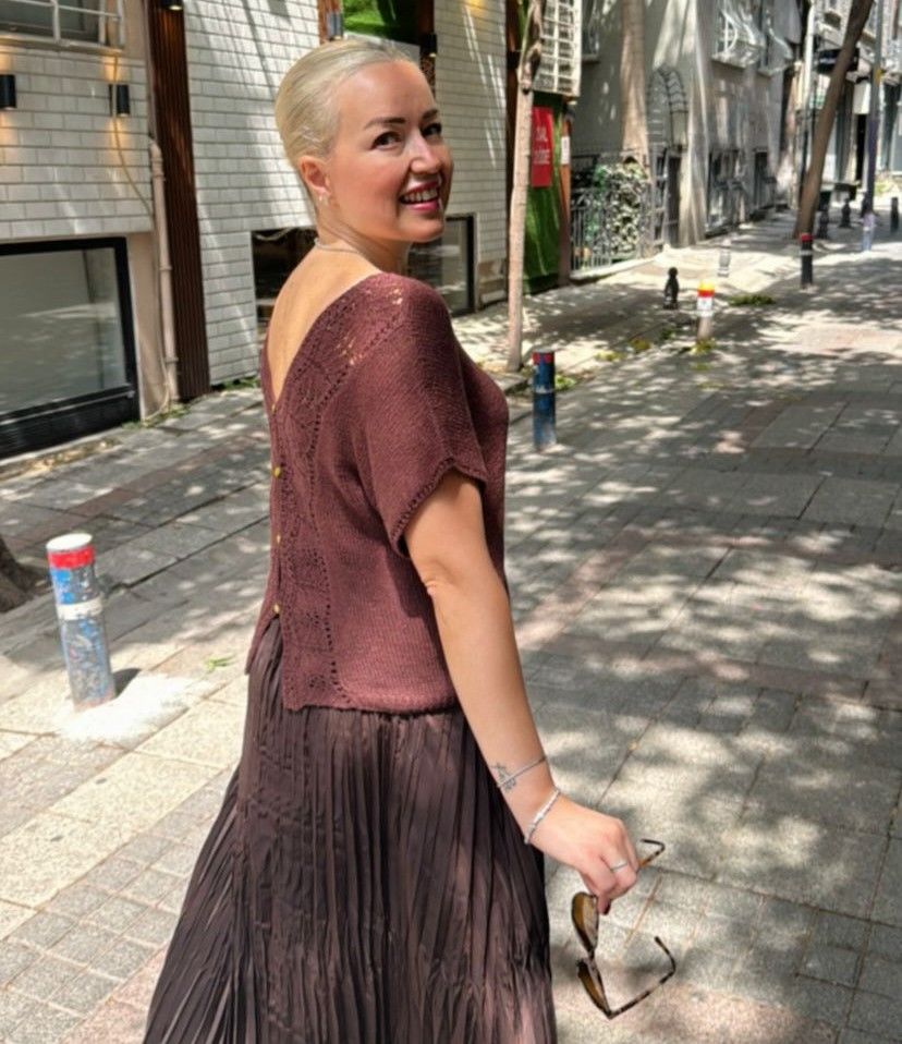 Lenora Sırt Dekolteli Örgü Bluz Kiti