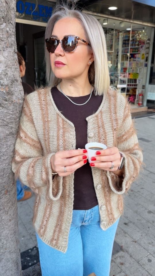 Solin Seren Hırka – Hafiflik, Lüks ve Yumuşak Zarafet